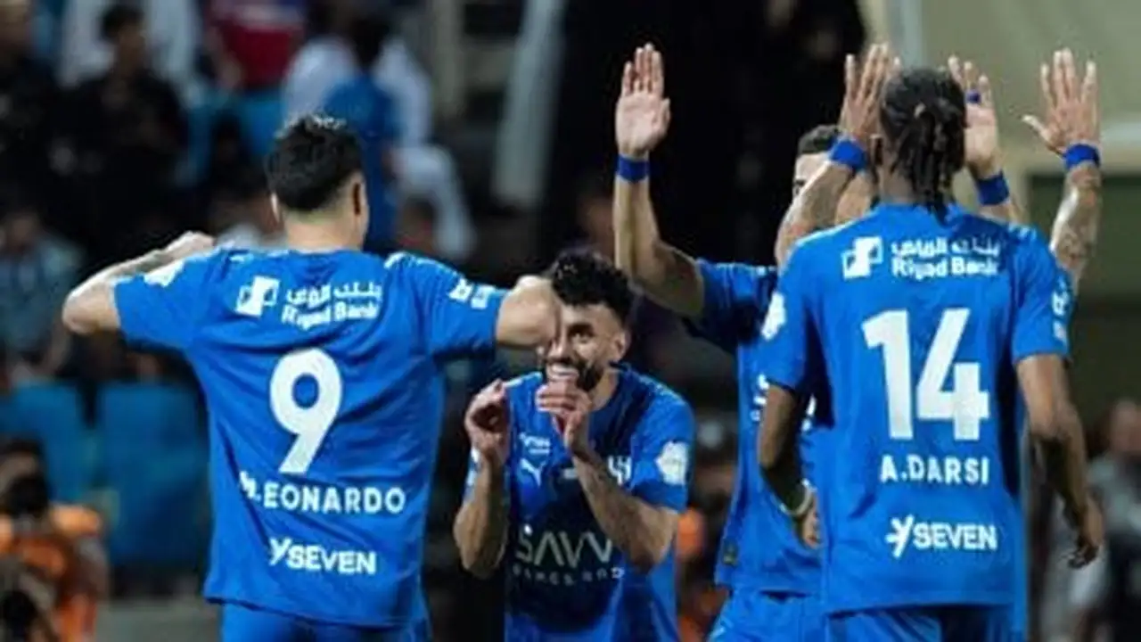 الهلال يواجه الفيحاء وينتظر هدية ضمك في الدوري السعودي